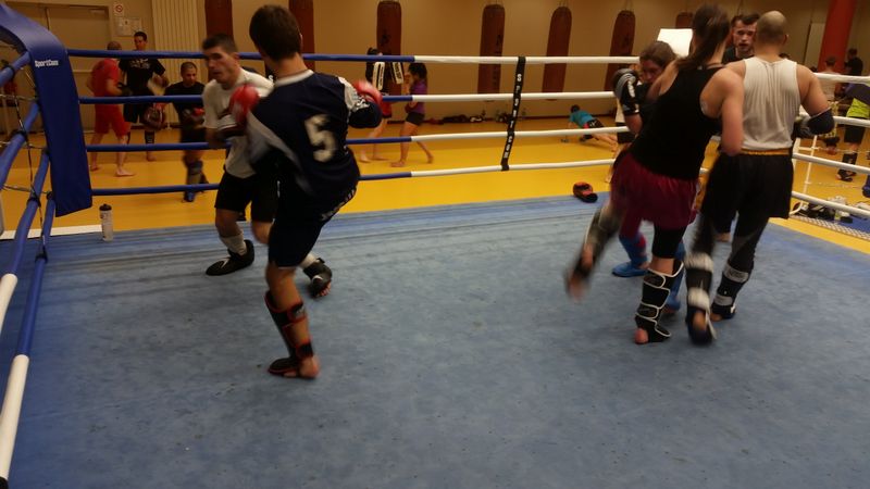 Séance d'entrainement.Lons le Saunier janvier 2015 - Energy Fight Club entrainement__44_.jpg (large)