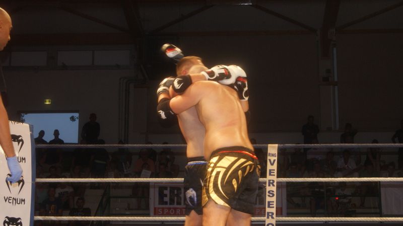 Gala Muay-thaï fighting championship. Lons le Sunier samedi 4 juillet 2015  - Energy Fight Club dsc07486.jpg (large)