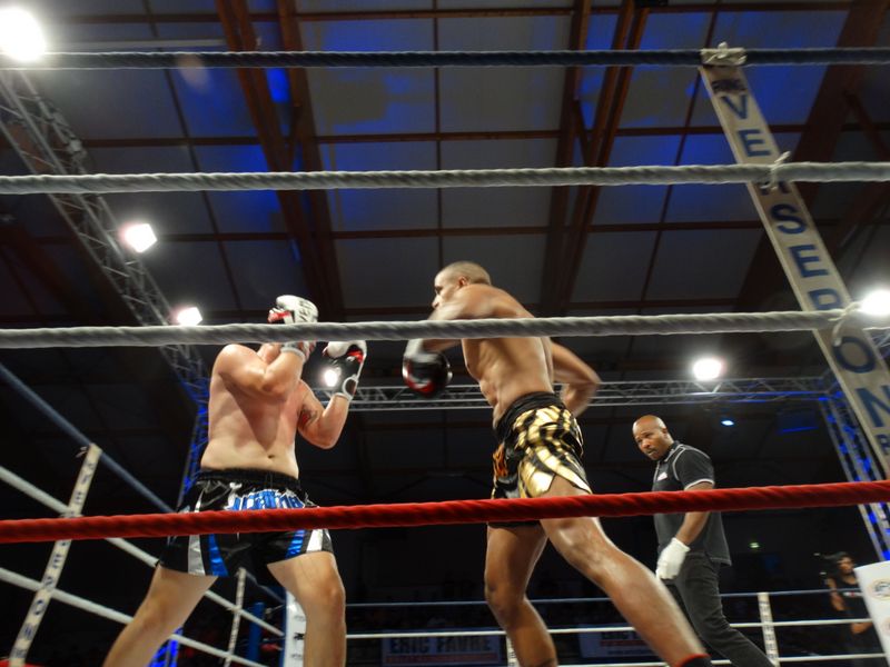 Gala Muay-thaï fighting championship. Lons le Sunier samedi 4 juillet 2015  - Energy Fight Club dsc07516.jpg (large)