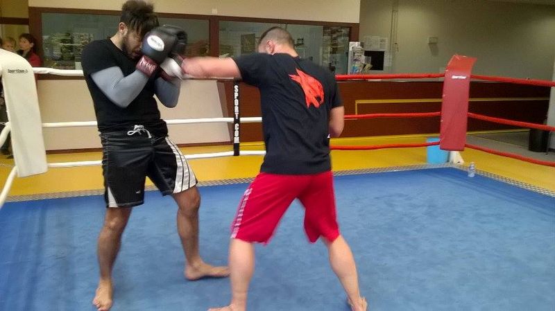 Séance d'entrainement avec Yohan Lidon.Lons le Saunier Mars 2015 - Energy Fight Club 11026457_750944788334166_427981561_n.jpg (large)