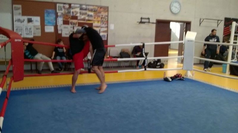Séance d'entrainement avec Yohan Lidon.Lons le Saunier Mars 2015 - Energy Fight Club 11056642_750945065000805_1126447581_n.jpg (large)