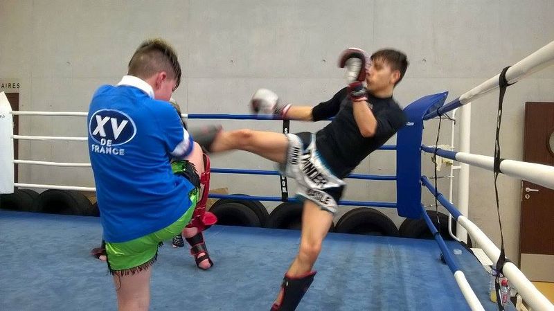 Séance d'entrainement avec Yohan Lidon.Lons le Saunier Mars 2015 - Energy Fight Club 11056689_750944728334172_1066359884_n.jpg (large)