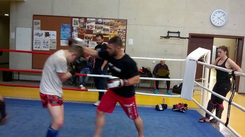 Séance d'entrainement avec Yohan Lidon.Lons le Saunier Mars 2015 - Energy Fight Club 11063379_750944398334205_205923933_n.jpg (large)