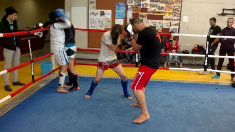 Séance d'entrainement avec Yohan Lidon.Lons le Saunier Mars 2015 - Energy Fight Club 11072140_750944475000864_536537166_n.jpg (large)