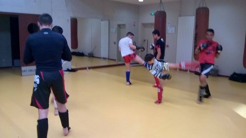 Séance d'entrainement avec Yohan Lidon.Lons le Saunier Mars 2015 - Energy Fight Club 1961378_750944798334165_471731013_n.jpg (large)
