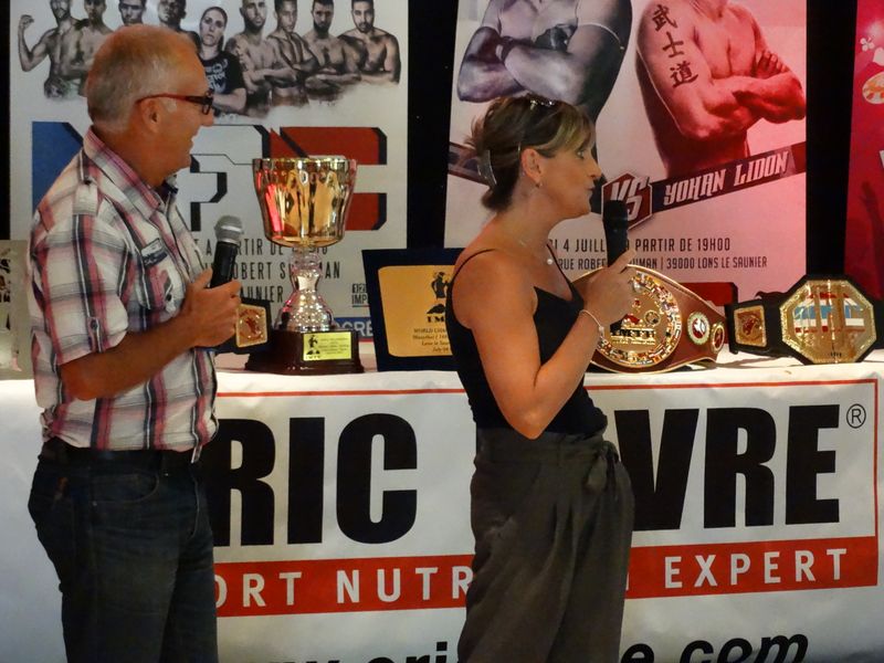 Pesée des champions  au casino .Lons le saunier le 3 juillet 2015 - Energy Fight Club dsc00811.jpg (large)