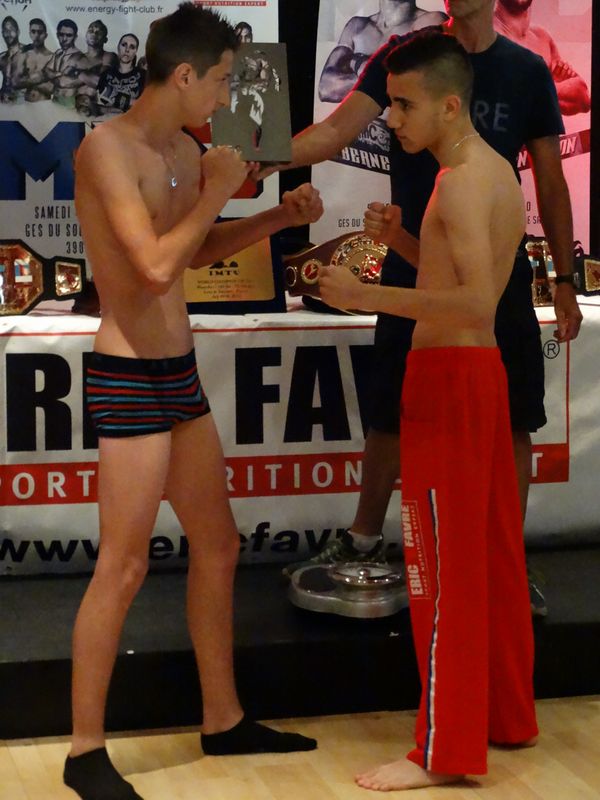 Pesée des champions  au casino .Lons le saunier le 3 juillet 2015 - Energy Fight Club dsc00845.jpg (large)