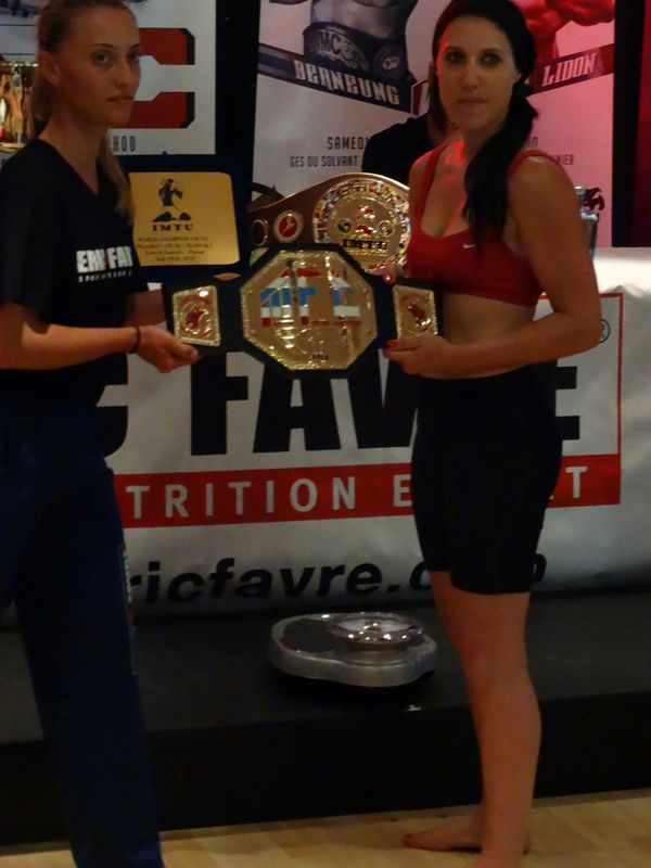 Pesée des champions  au casino .Lons le saunier le 3 juillet 2015 - Energy Fight Club dsc00853.jpg (large)