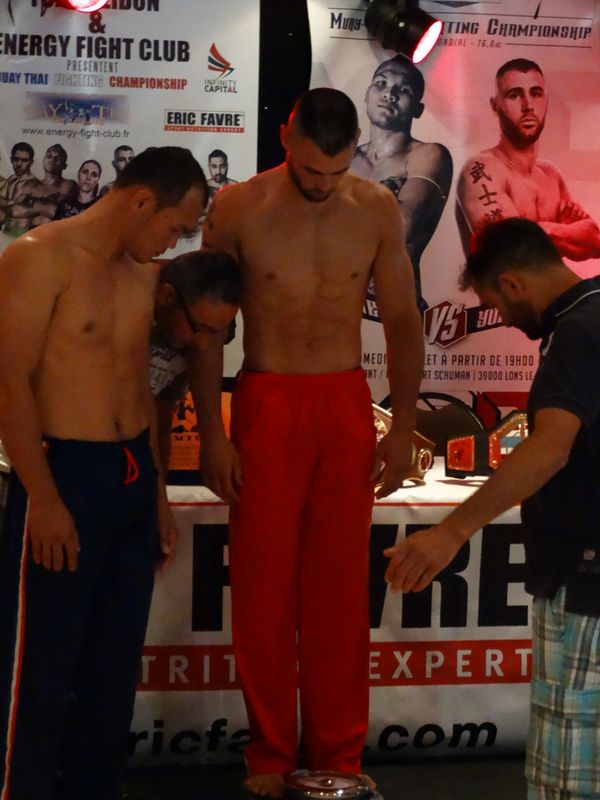 Pesée des champions  au casino .Lons le saunier le 3 juillet 2015 - Energy Fight Club dsc00874.jpg (large)