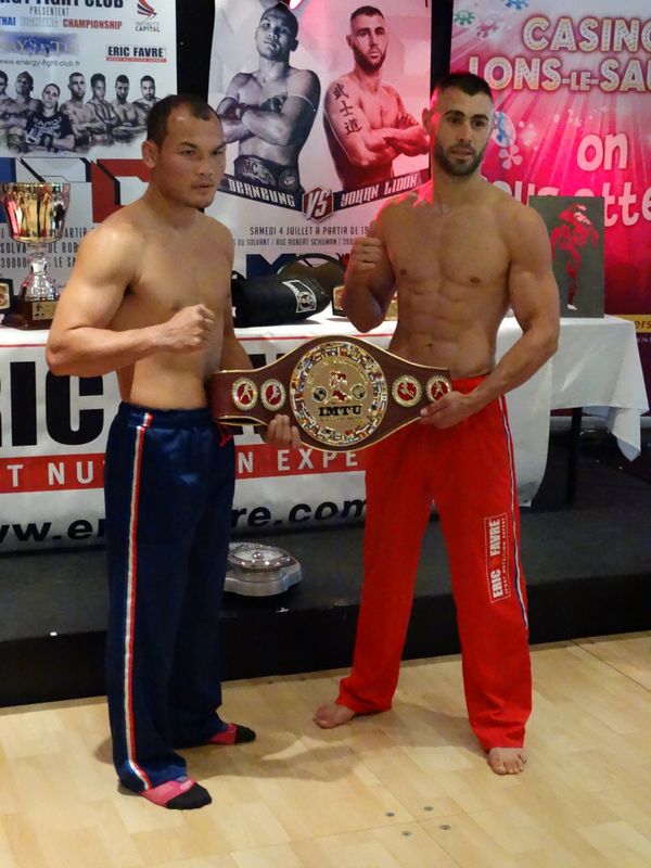 Pesée des champions  au casino .Lons le saunier le 3 juillet 2015 - Energy Fight Club dsc00878.jpg (large)