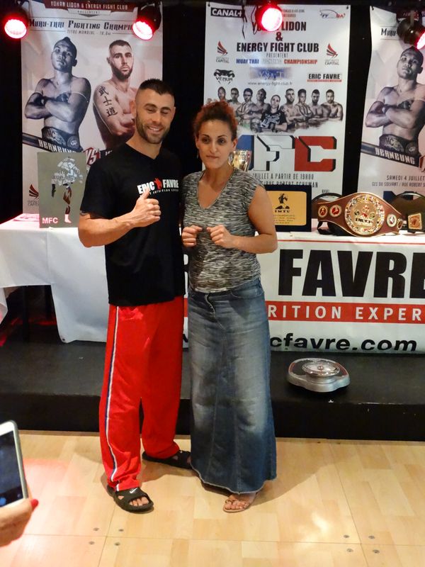 Pesée des champions  au casino .Lons le saunier le 3 juillet 2015 - Energy Fight Club dsc00893.jpg (large)