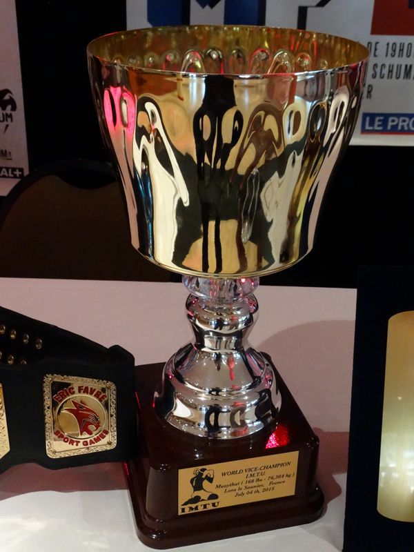 Pesée des champions  au casino .Lons le saunier le 3 juillet 2015 - Energy Fight Club dsc00922.jpg (large)