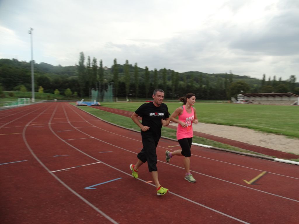 Séance de fractionner et renforcement musculaire au stade .Lundi 31 aout 2015 - Energy Fight Club dsc00148.jpg (large)