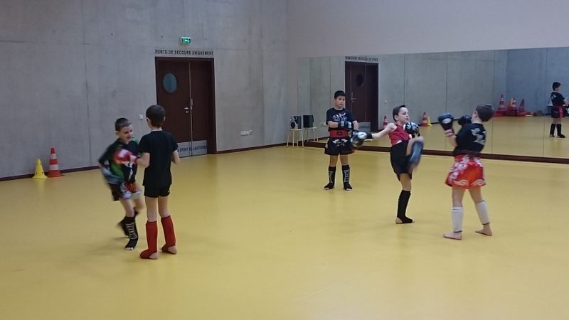 Entrainement du samedi matin enfants et adultes - Energy Fight Club dsc_0089.jpg (large)