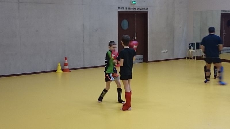 Entrainement du samedi matin enfants et adultes - Energy Fight Club dsc_0094.jpg (large)