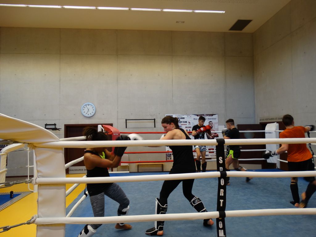 Entrainement interclubs Pontarlier & Oyonax .Lons le Saunier le 10 avril 2016 - Energy Fight Club dsc01912.jpg (large)