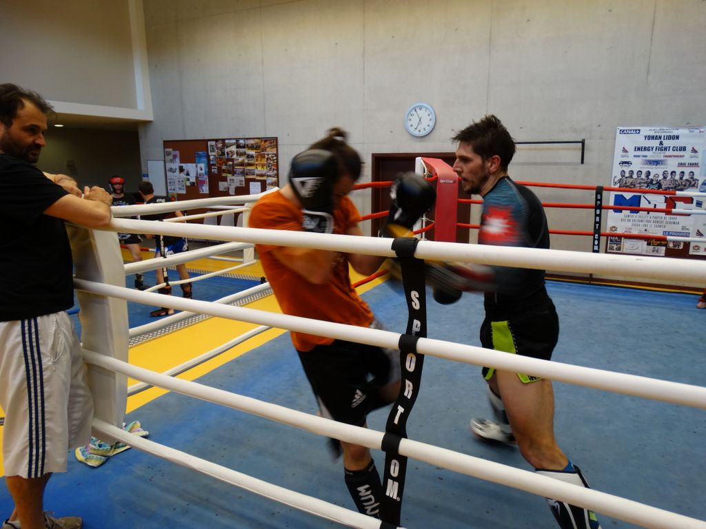 Entrainement interclubs Pontarlier & Oyonax .Lons le Saunier le 10 avril 2016 - Energy Fight Club dsc01918.jpg (large)