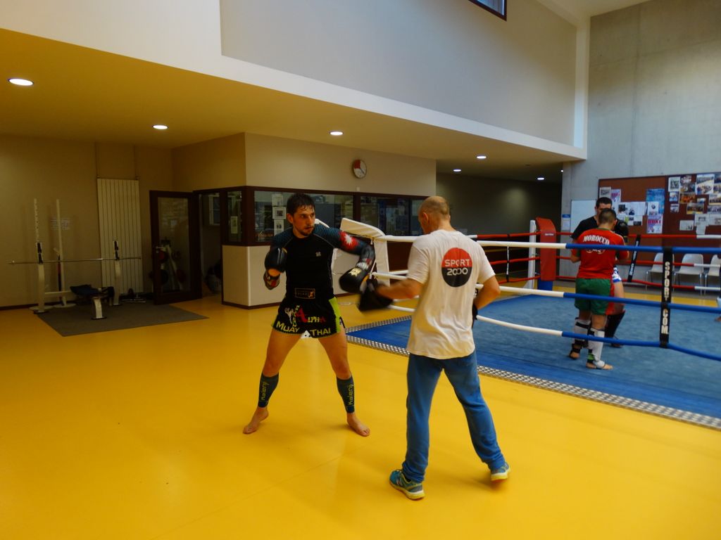 Entrainement interclubs Pontarlier & Oyonax .Lons le Saunier le 10 avril 2016 - Energy Fight Club dsc01947.jpg (large)