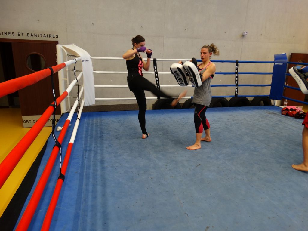 Entrainement interclubs Pontarlier & Oyonax .Lons le Saunier le 10 avril 2016 - Energy Fight Club dsc01969.jpg (large)