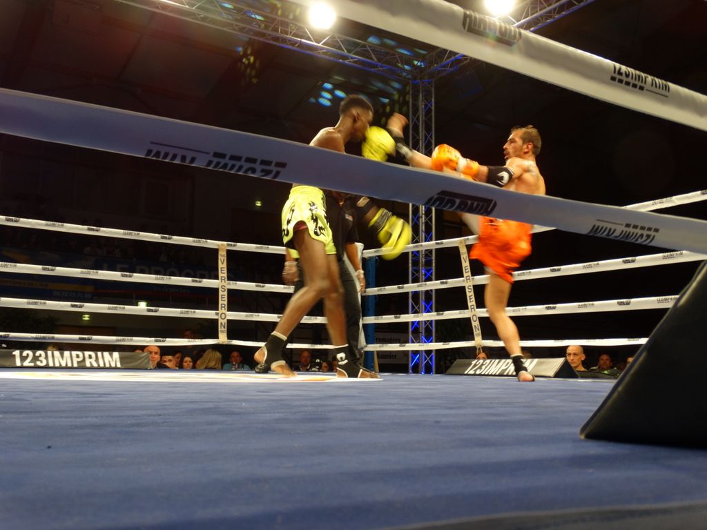 MFC 5.  Lons le Saunier 30 avril 2016 - Energy Fight Club dsc02242.jpg (large)