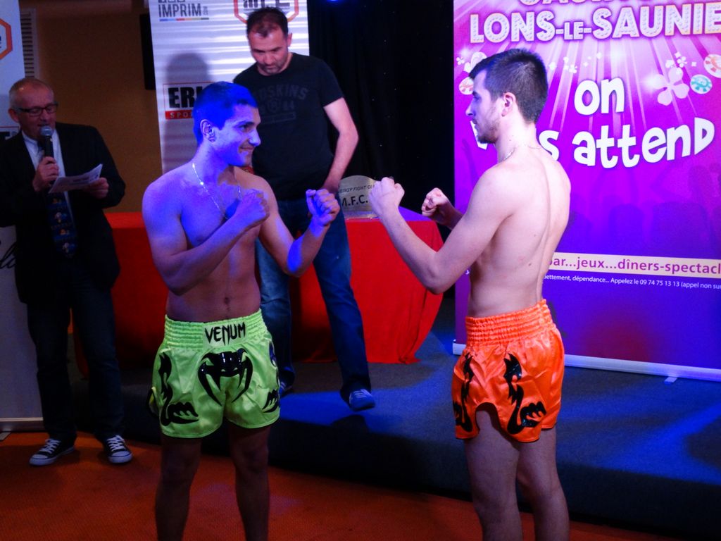 Pesée du MFC5.Lons le saunier le 29 avril 2016 - Energy Fight Club dsc02092.jpg (large)