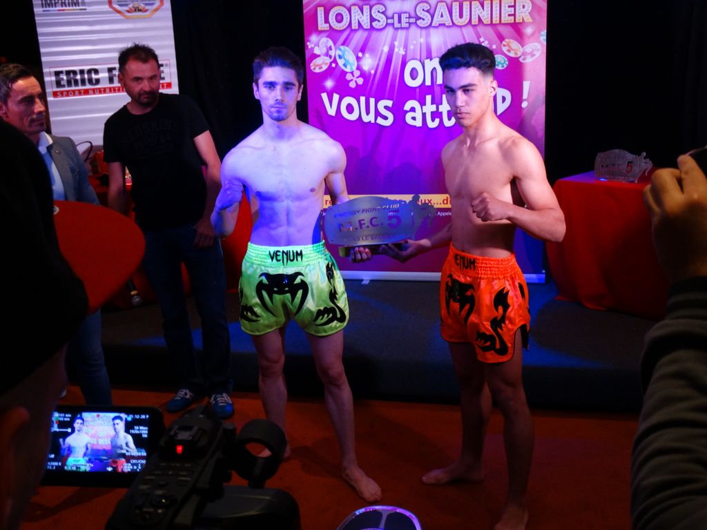 Pesée du MFC5.Lons le saunier le 29 avril 2016 - Energy Fight Club dsc02107.jpg (large)