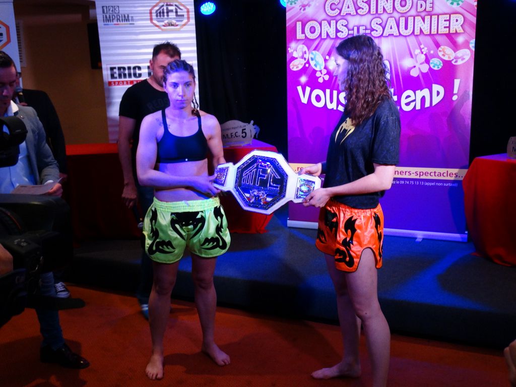 Pesée du MFC5.Lons le saunier le 29 avril 2016 - Energy Fight Club dsc02112.jpg (large)