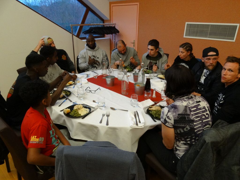 Pesée du MFC5.Lons le saunier le 29 avril 2016 - Energy Fight Club dsc02134.jpg (large)