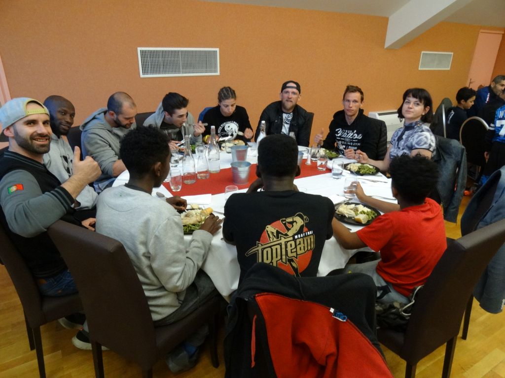 Pesée du MFC5.Lons le saunier le 29 avril 2016 - Energy Fight Club dsc02135.jpg (large)