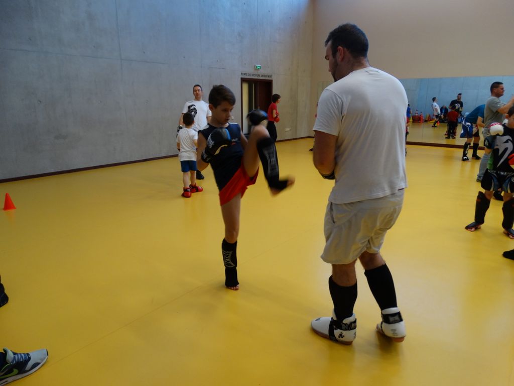 Entrainement enfants & adultes le samedi 19 décembre 2015 - Energy Fight Club dsc00956.jpg (large)