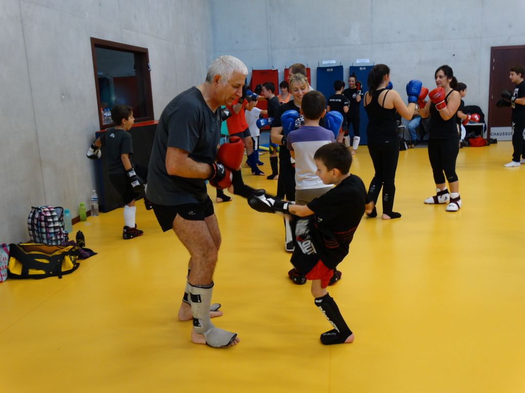 Entrainement enfants & adultes le samedi 19 décembre 2015 - Energy Fight Club dsc00964.jpg (large)