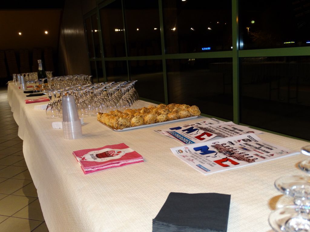 Soirée remerciements aux sponsors et bénévoles.Lons le Saunier le 11 décembre 2015 - Energy Fight Club dsc00728.jpg (large)