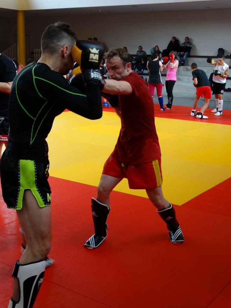 Stage de perfectionnement de boxe thaï avec Yohann Lidon le 18 octobre 2015 - Energy Fight Club dsc00407.jpg (large)