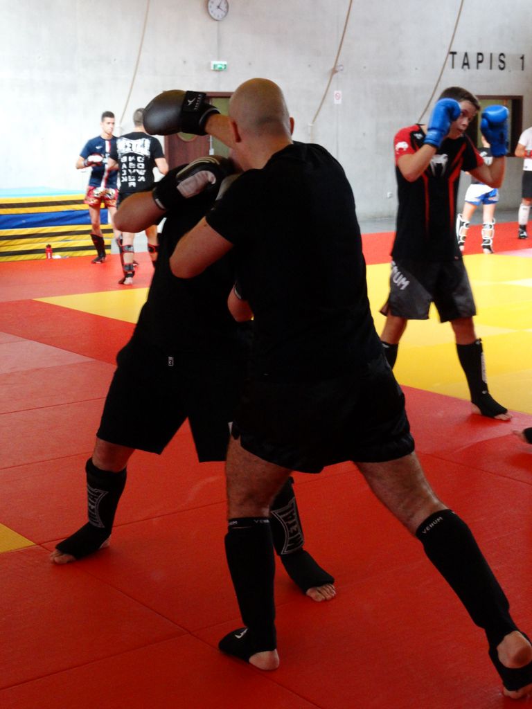 Stage de perfectionnement de boxe thaï avec Yohann Lidon le 18 octobre 2015 - Energy Fight Club dsc00426.jpg (large)