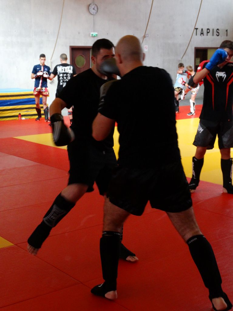Stage de perfectionnement de boxe thaï avec Yohann Lidon le 18 octobre 2015 - Energy Fight Club dsc00428.jpg (large)