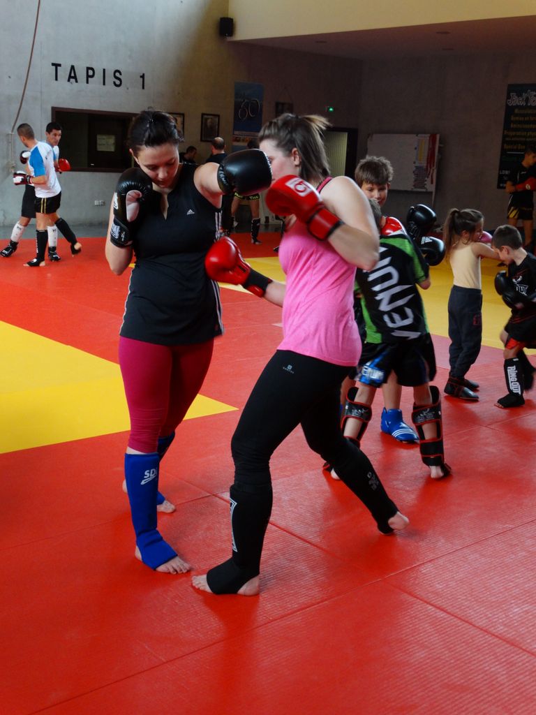 Stage de perfectionnement de boxe thaï avec Yohann Lidon le 18 octobre 2015 - Energy Fight Club dsc00450.jpg (large)