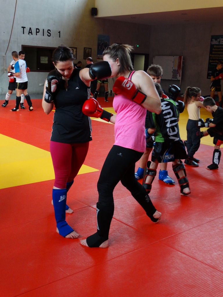 Stage de perfectionnement de boxe thaï avec Yohann Lidon le 18 octobre 2015 - Energy Fight Club dsc00451.jpg (large)