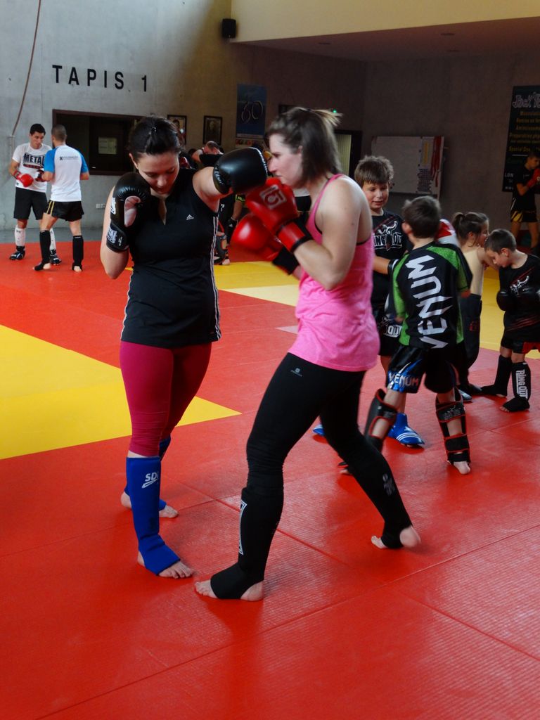Stage de perfectionnement de boxe thaï avec Yohann Lidon le 18 octobre 2015 - Energy Fight Club dsc00453.jpg (large)