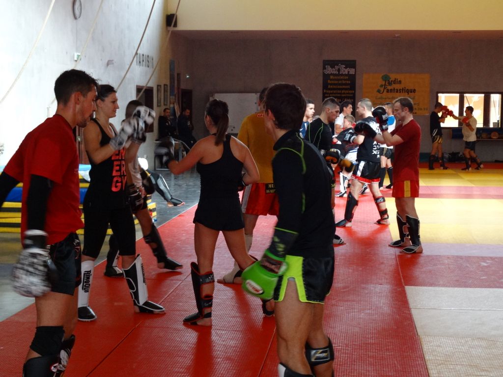 Stage de perfectionnement de boxe thaï avec Yohann Lidon le 18 octobre 2015 - Energy Fight Club dsc00470.jpg (large)