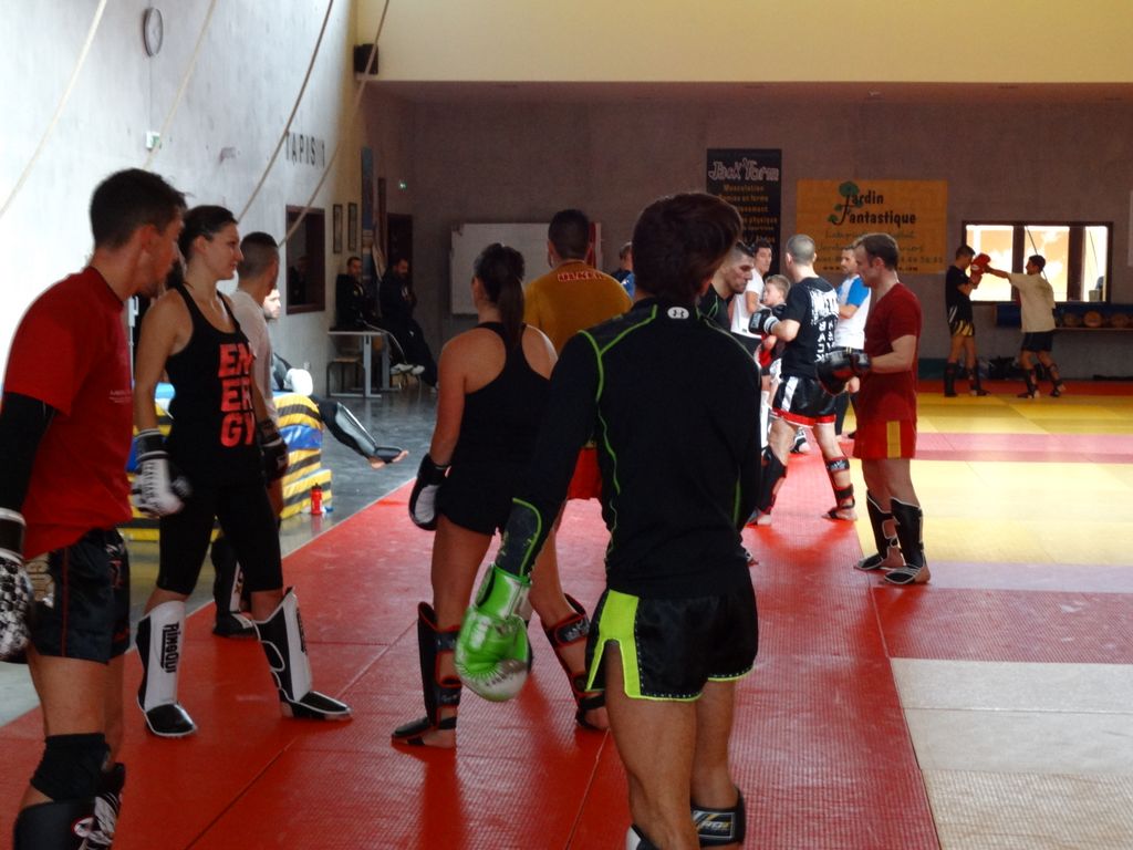 Stage de perfectionnement de boxe thaï avec Yohann Lidon le 18 octobre 2015 - Energy Fight Club dsc00472.jpg (large)