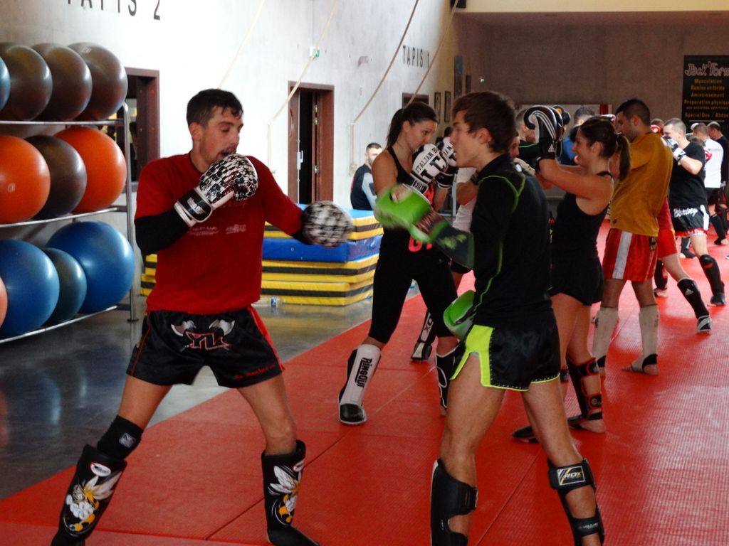 Stage de perfectionnement de boxe thaï avec Yohann Lidon le 18 octobre 2015 - Energy Fight Club dsc00478.jpg (large)