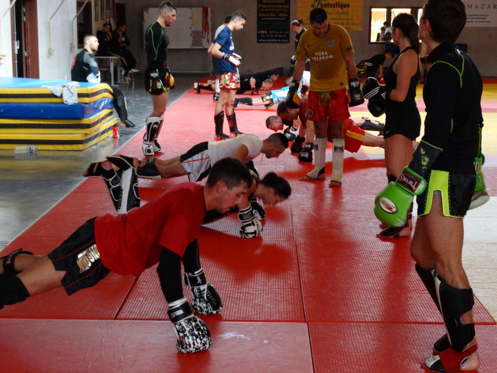 Stage de perfectionnement de boxe thaï avec Yohann Lidon le 18 octobre 2015 - Energy Fight Club dsc00486.jpg (large)