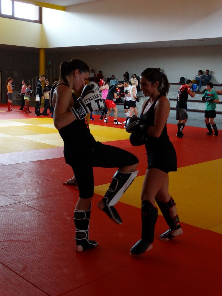 Stage de perfectionnement de boxe thaï avec Yohann Lidon le 18 octobre 2015 - Energy Fight Club dsc00526.jpg (large)