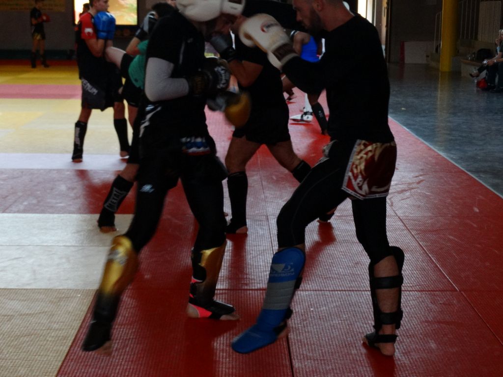Stage de perfectionnement de boxe thaï avec Yohann Lidon le 18 octobre 2015 - Energy Fight Club dsc00535.jpg (large)