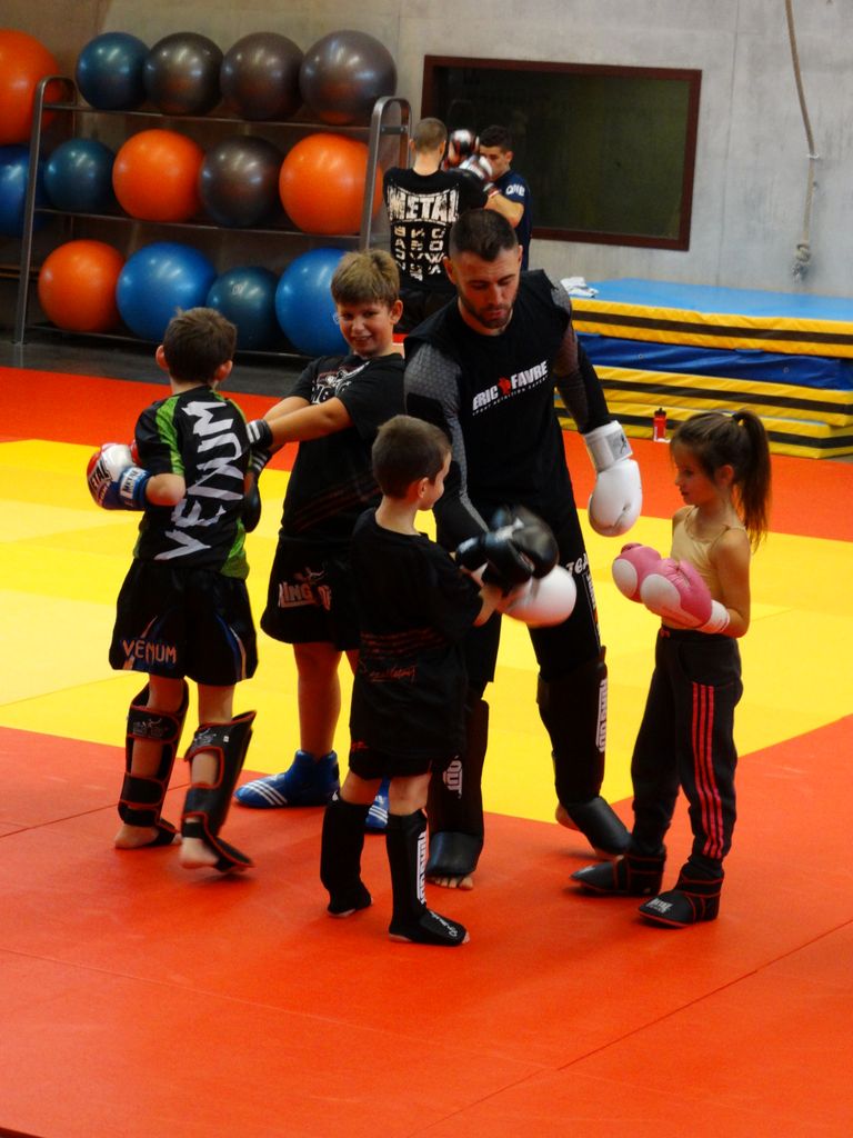 Stage de perfectionnement de boxe thaï avec Yohann Lidon le 18 octobre 2015 - Energy Fight Club dsc00562.jpg (large)