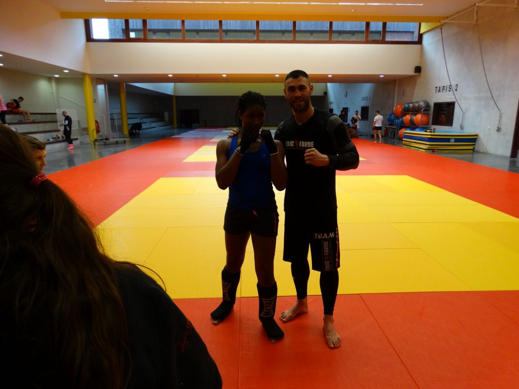 Stage de perfectionnement de boxe thaï avec Yohann Lidon le 18 octobre 2015 - Energy Fight Club dsc00575.jpg (large)