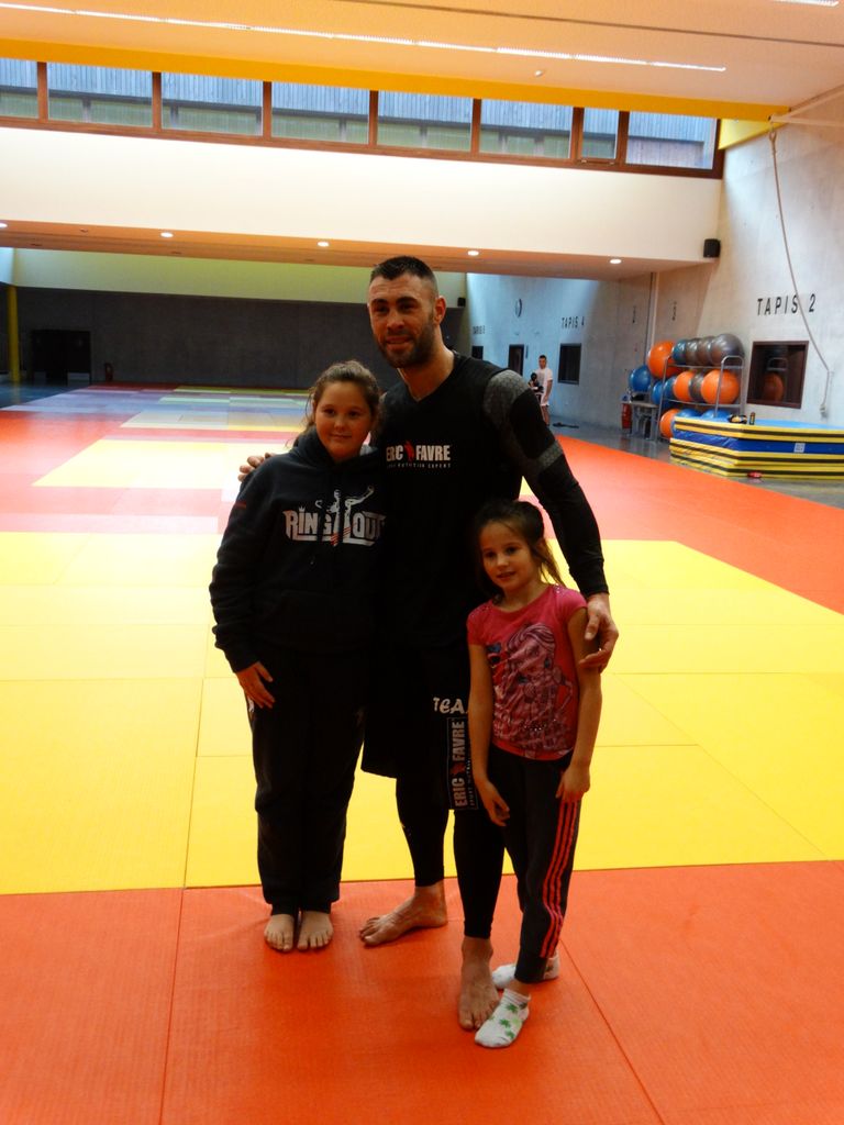 Stage de perfectionnement de boxe thaï avec Yohann Lidon le 18 octobre 2015 - Energy Fight Club dsc00580.jpg (large)
