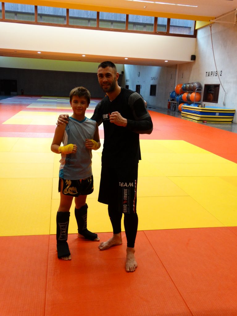 Stage de perfectionnement de boxe thaï avec Yohann Lidon le 18 octobre 2015 - Energy Fight Club dsc00583.jpg (large)