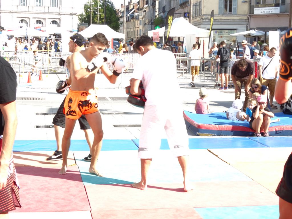 
Fêtes du sport.Lons le Saunier septembre 2016 - Energy Fight Club energy_fight_club__107_.jpg (large)