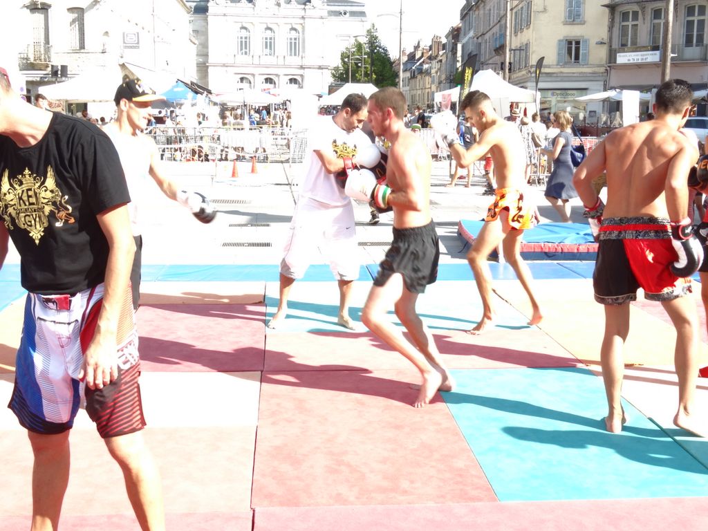 
Fêtes du sport.Lons le Saunier septembre 2016 - Energy Fight Club energy_fight_club__118_.jpg (large)